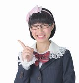 たかまつなな